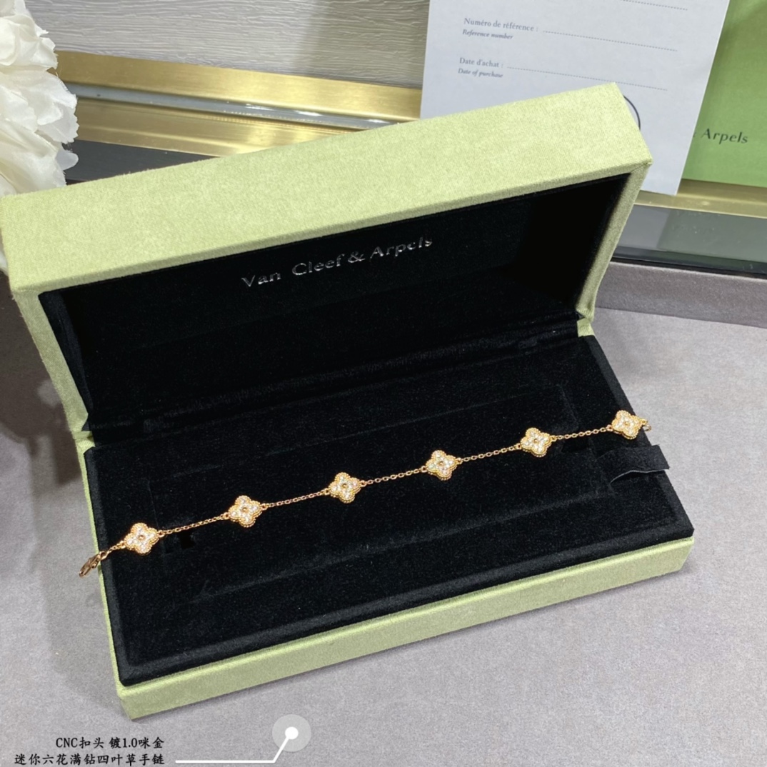 ​18K 하이엔드 미러급 반클리프 스윗 알함브라 다이아 팔찌 (구성품 풀박스)