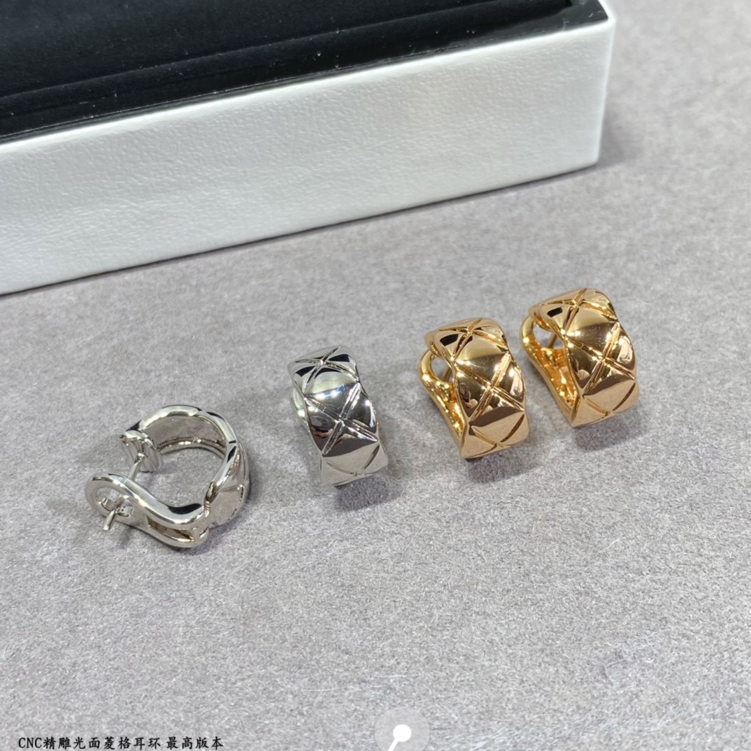 18K 하이엔드 미러급 샤넬 코코크러쉬 귀걸이 (구성품 풀박스)