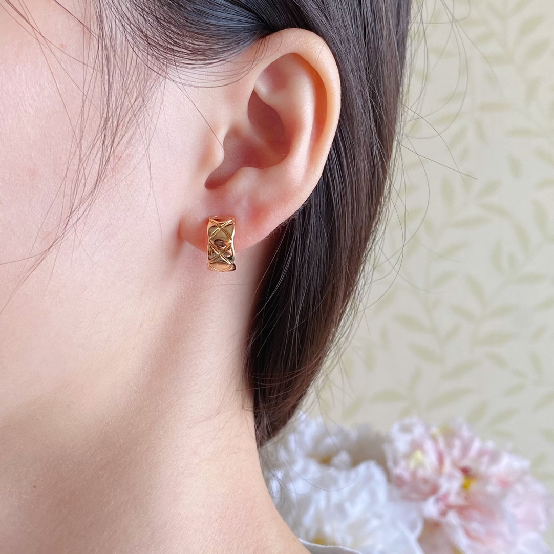 18K 하이엔드 미러급 샤넬 코코크러쉬 귀걸이 (구성품 풀박스)