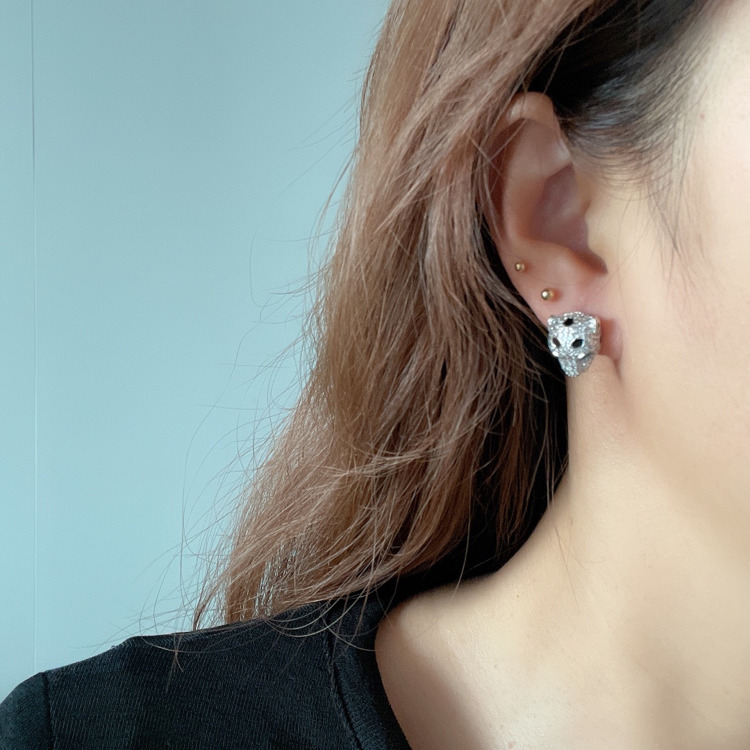 18K 하이엔드 미러급 까르띠에 팬더드 풀파베 귀걸이 (구성품 풀박스)