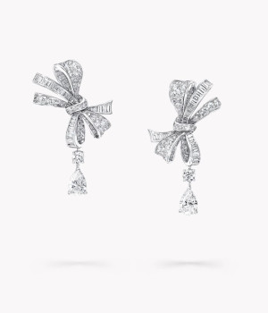 18K 하이엔드 미러급 그라프 틸다의 보우 클래식 드롭 이어링 RGE1276