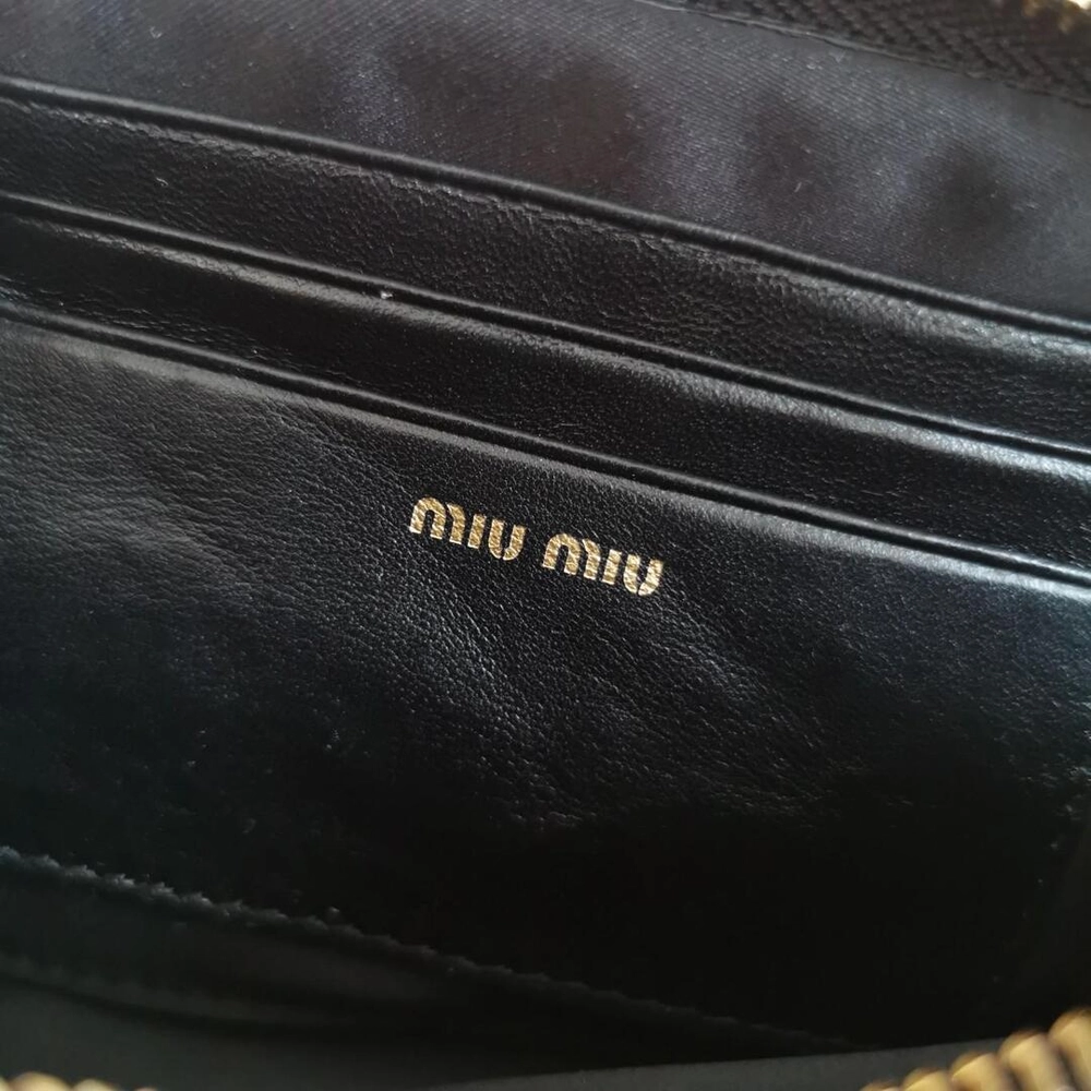 미우미우 마테라쎄 나파가죽 미니백 블랙