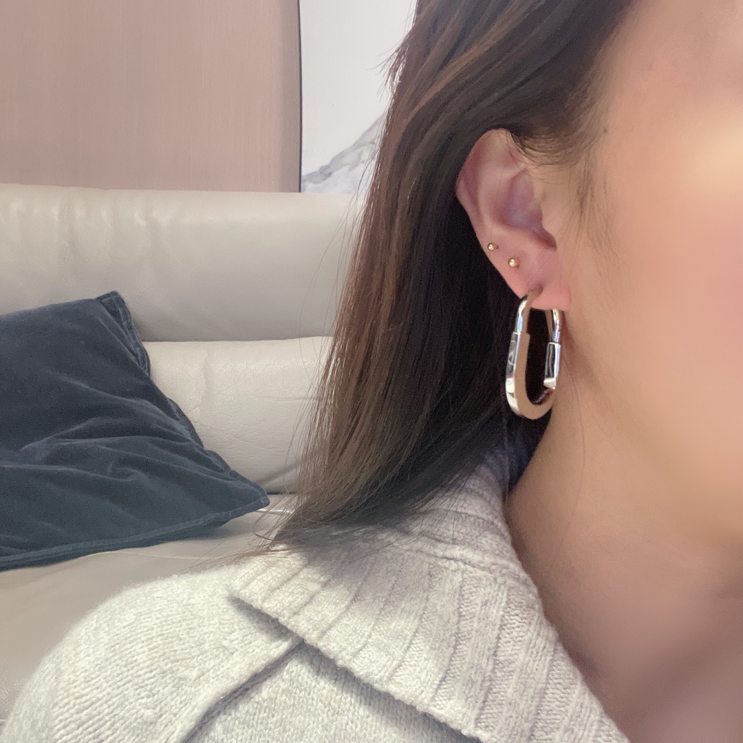 18K 하이엔드 미러급 티파니앤코 노트 귀걸이 (구성품 풀박스)