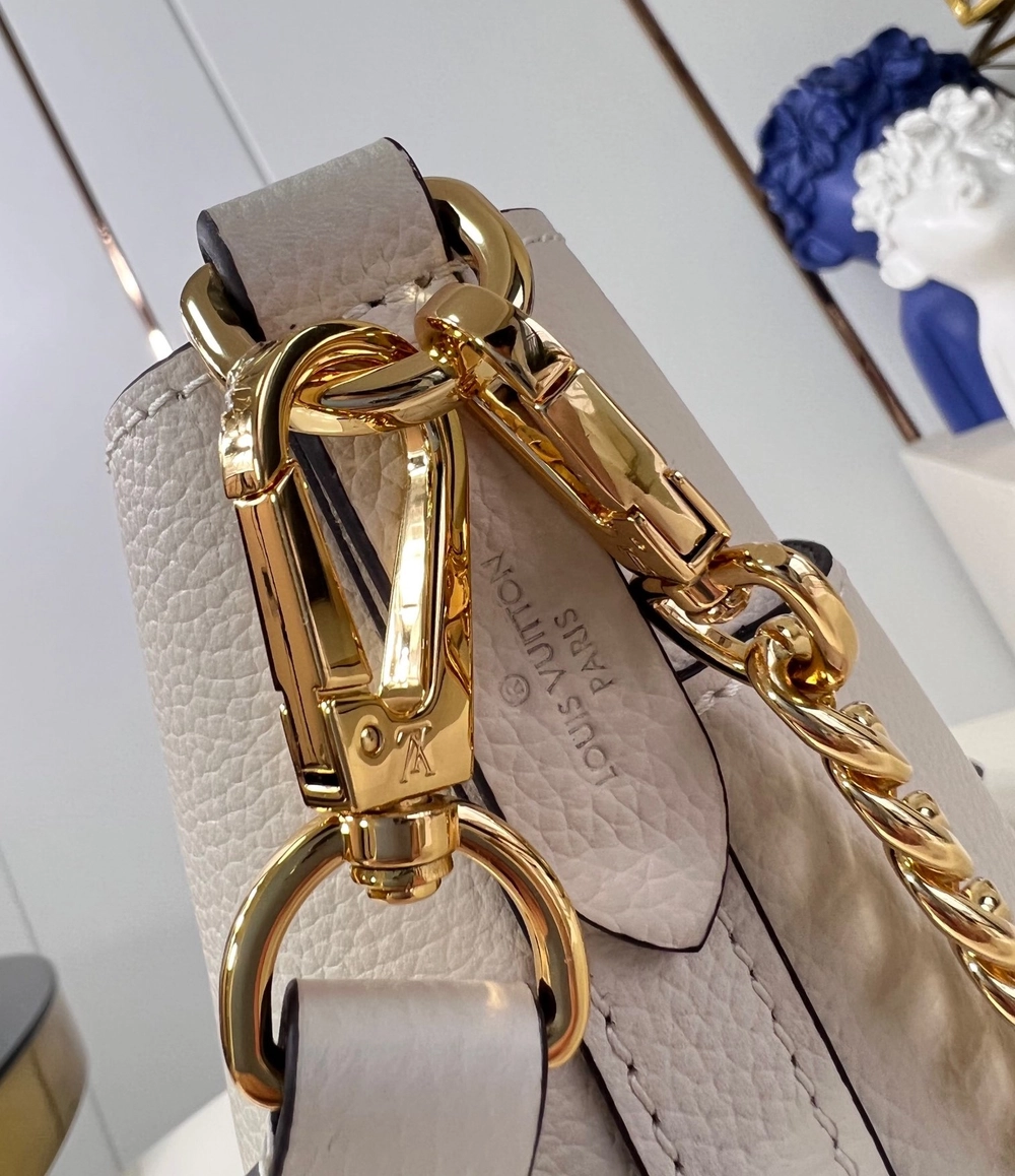 루이비통 락 앤드 워크 숄더백 (쿼츠)