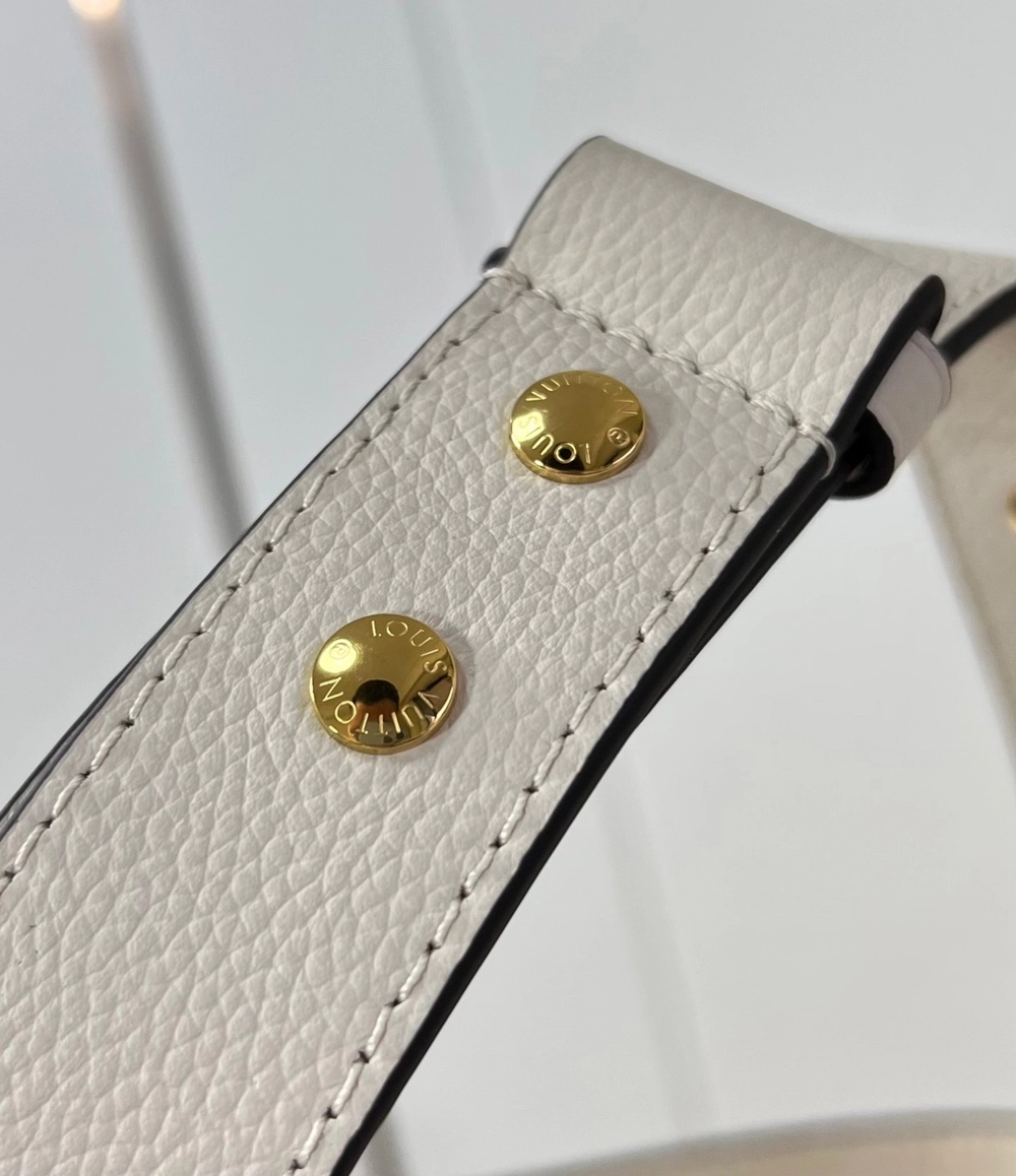 루이비통 락 앤드 워크 숄더백 (쿼츠)