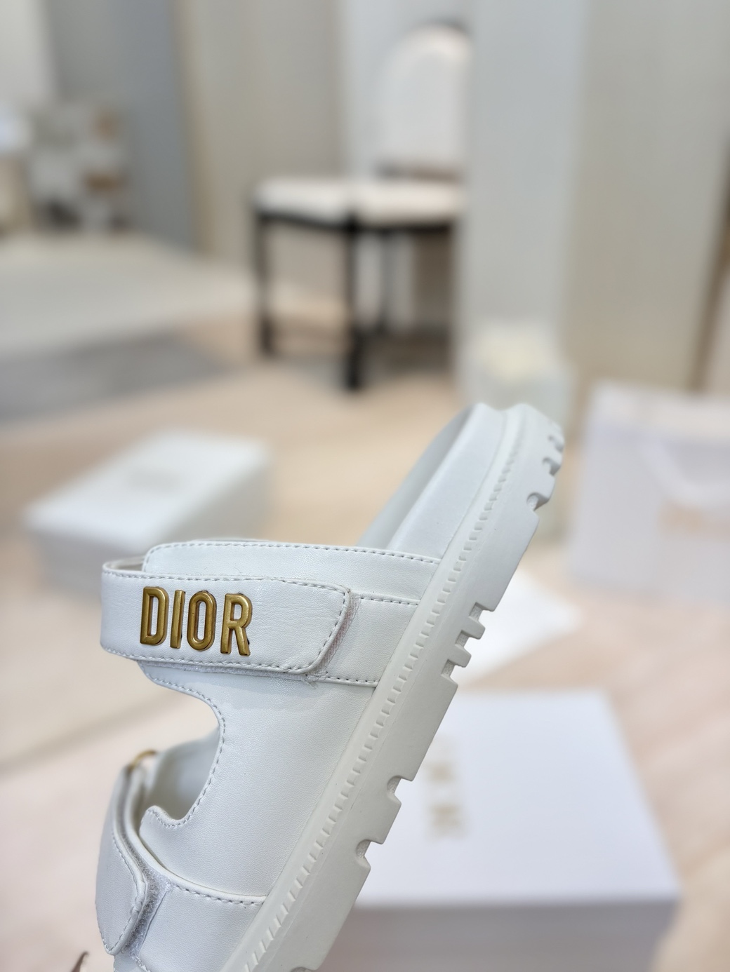 디올 DIORACT 뮬