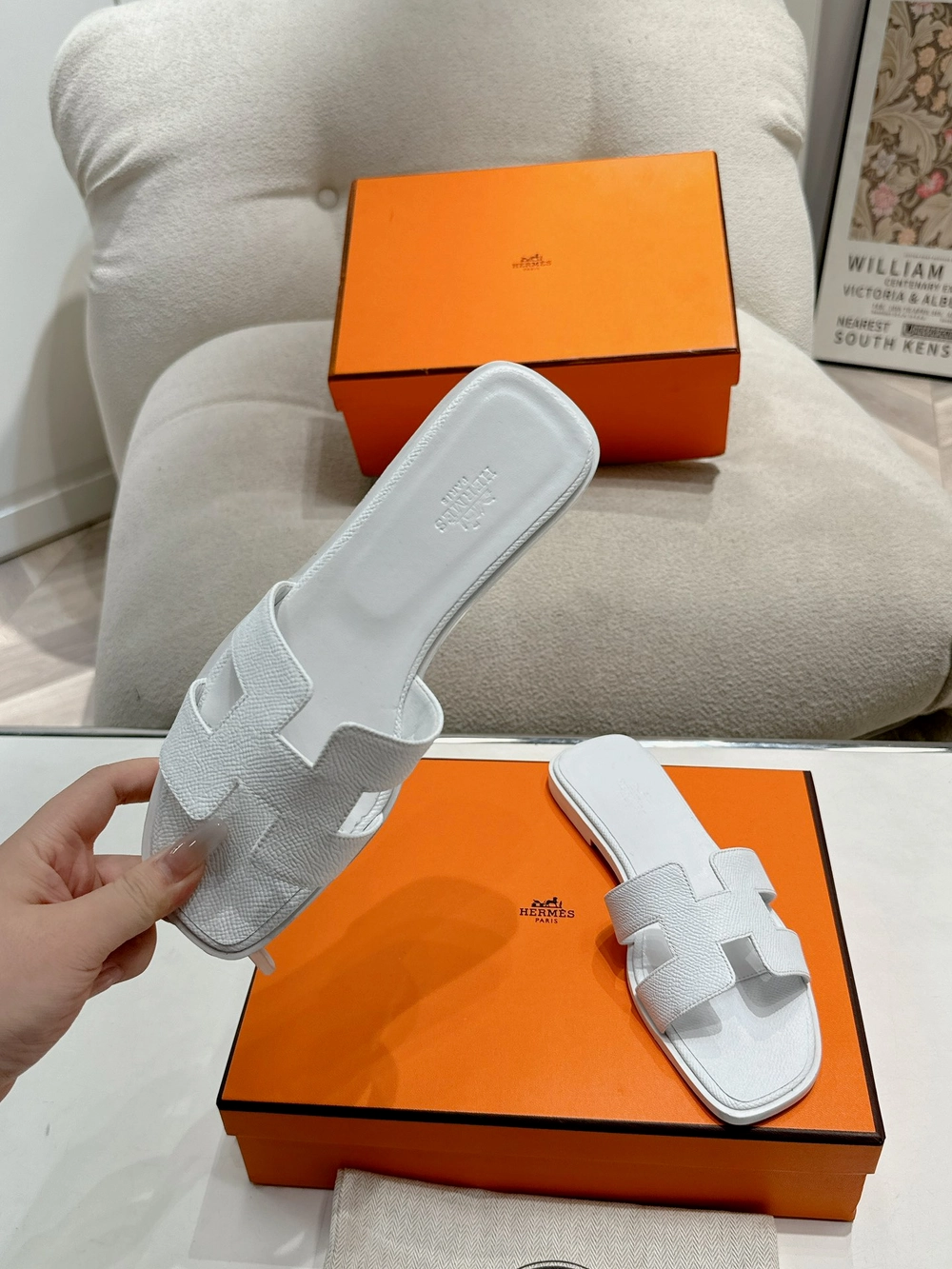 에르메스 오란 샌들 앱송