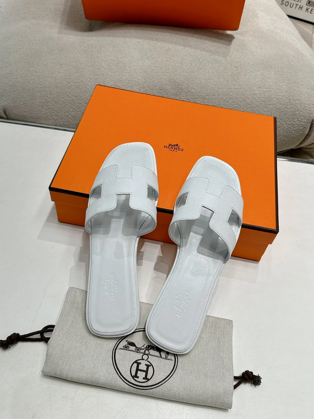 에르메스 오란 샌들 앱송