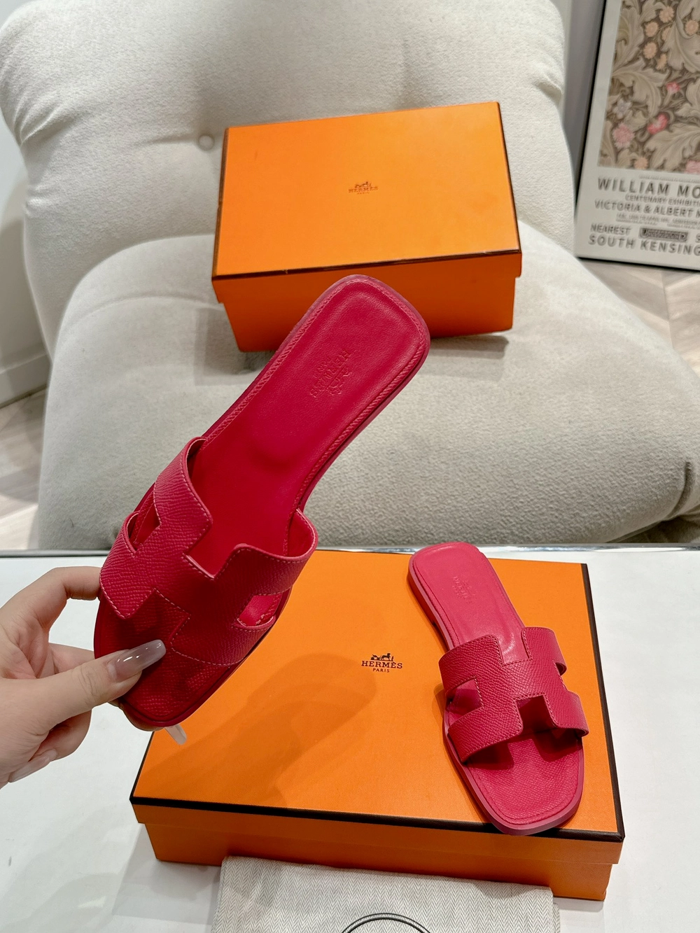 에르메스 오란 샌들 앱송
