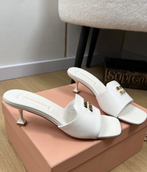 미우미우 레터링 뮬 힐 5cm
