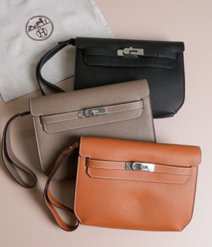 (국내배송) 에르메스 켈리 데페쉬 25 파우치 클러치백