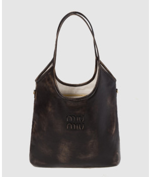 미우미우 아이비 레더 토트백 5BG231