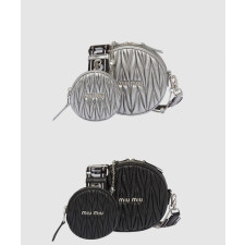 미우미우 레터 로고 스트랩 마테라쎄 라운드 숄더백 5BH191