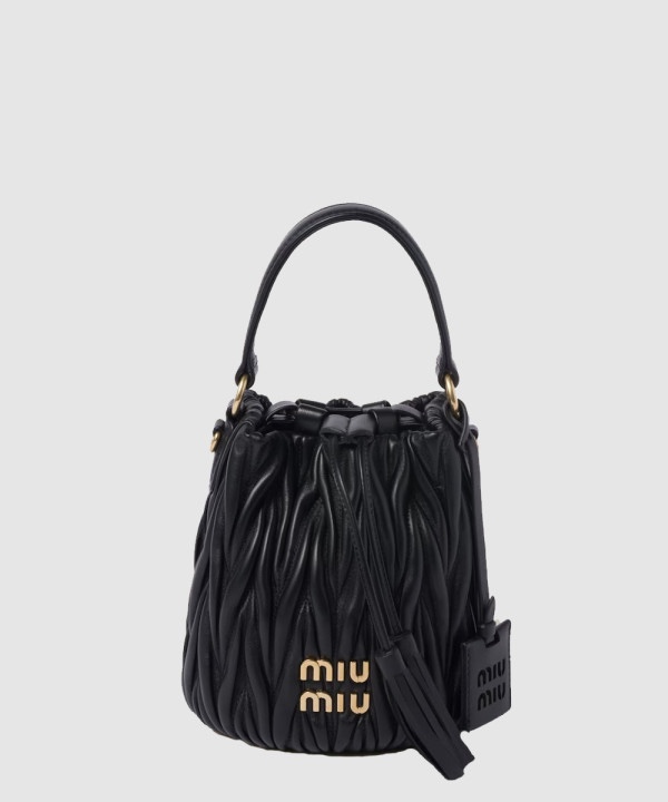 미우미우 마테라쎄 나파 레더 버킷백 5BE085