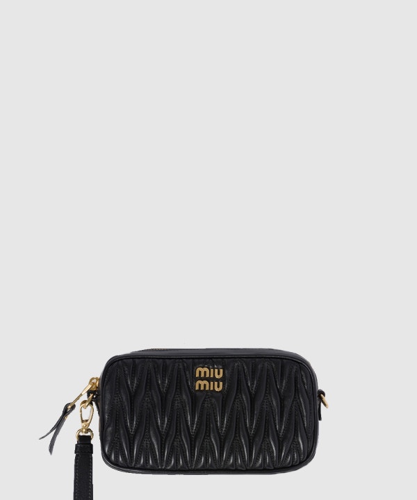 미우미우 마테라쎄 파우치 5NE846