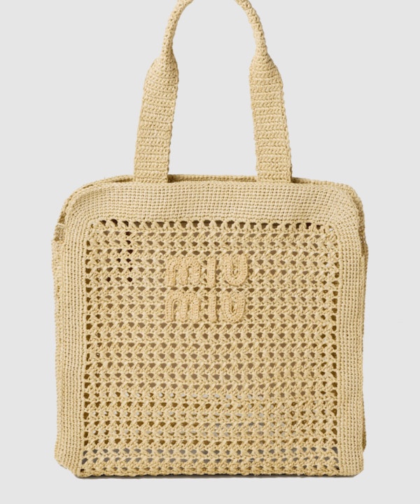 미우미우 로고 라피아 토트백 5BG230