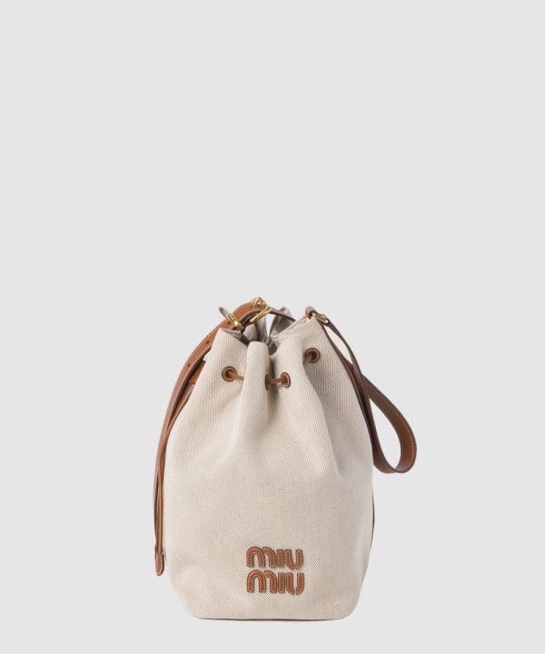 미우미우 로고 캔버스 레더 라지 버킷백 5BE089