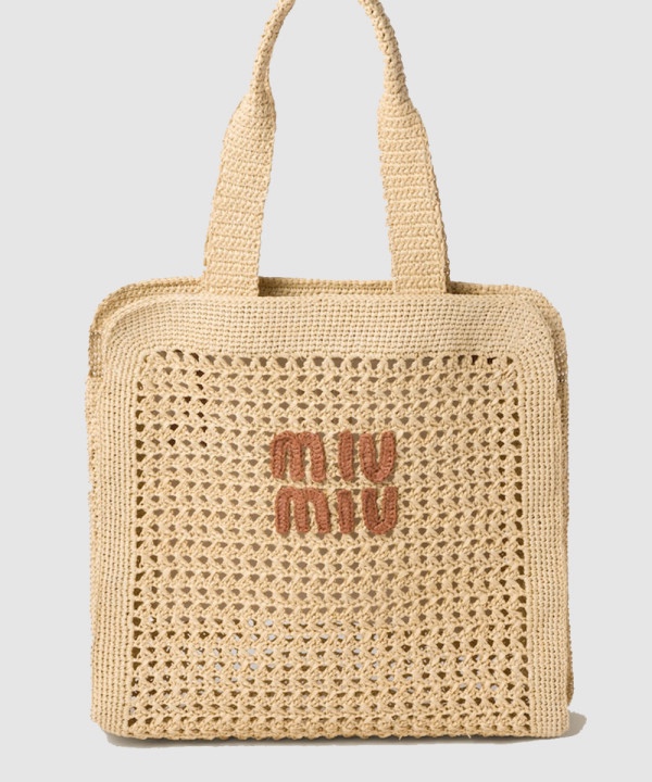 미우미우 로고 라피아 토트백 5BG230