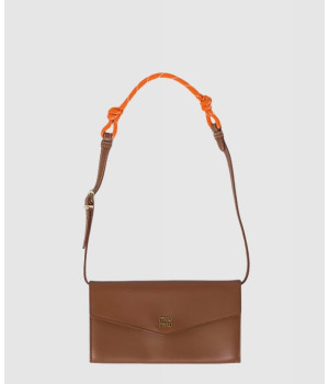 미우미우 숄더백 5DN006