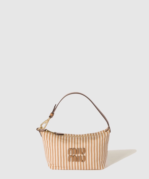 미우미우 자카드 패브릭 파우치 5NE841