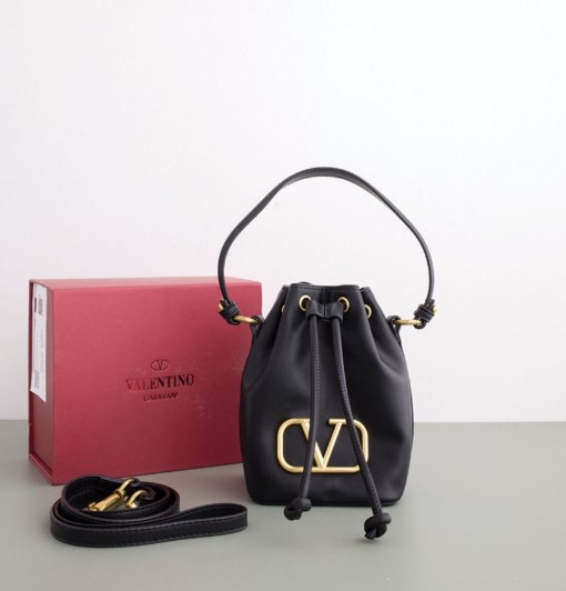 (국내배송) 발렌티노 브이로고 나파레더 미니 버킷백