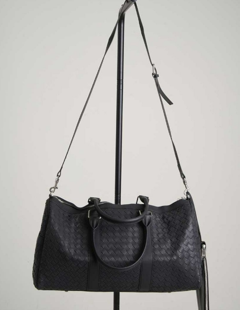 (국내배송) 보테가베네타 인트레치아토 숄더스트랩 여행구