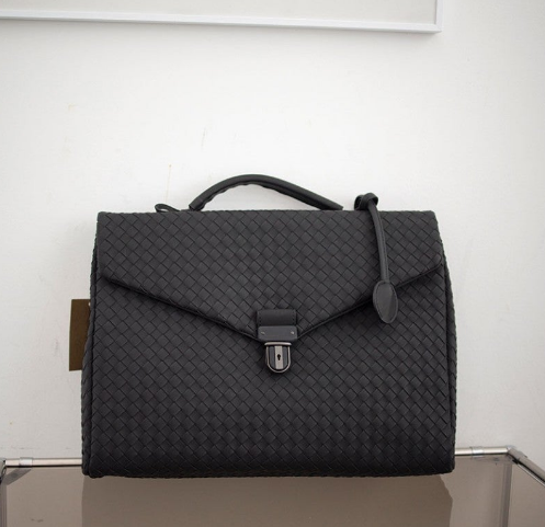 (국내배송) 보테가베네타 인트레치아토 브리프케이스
