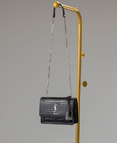 (국내배송) 생로랑 엠보싱 크로커다일 가죽소재 SUNSET 미디움백