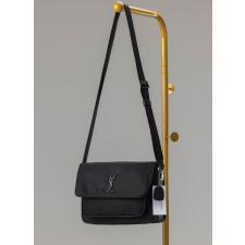 (국내배송) 생로랑 에코닐 NIKI 메신저 백