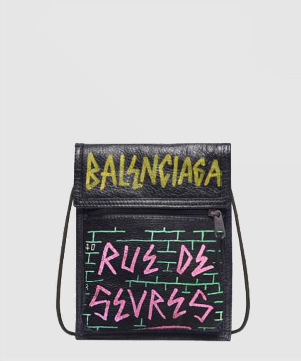 발렌시아가 익스플로러 파우치 532298