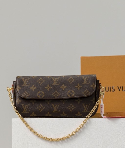 (국내배송) 루이비통 월릿 온 체인 아이비