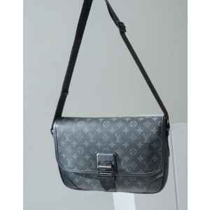 (국내배송) 루이비통 M46328 마카사르 아치 메신저백 블랙