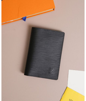 (국내배송) 루이비통 에삐 레더 여권 케이스