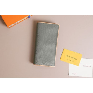 (국내배송) 루이비통 킴존스 모노그램 코스모스 티타늄 장지갑