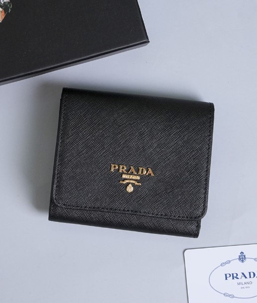 (국내배송) 프라다 사피아노 메탈 로고 플랩 반지갑
