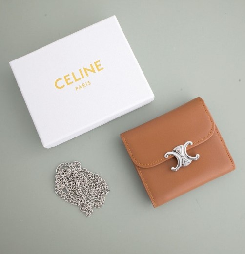 (국내배송) 셀린느 스몰 트리옹프 플랩 지갑