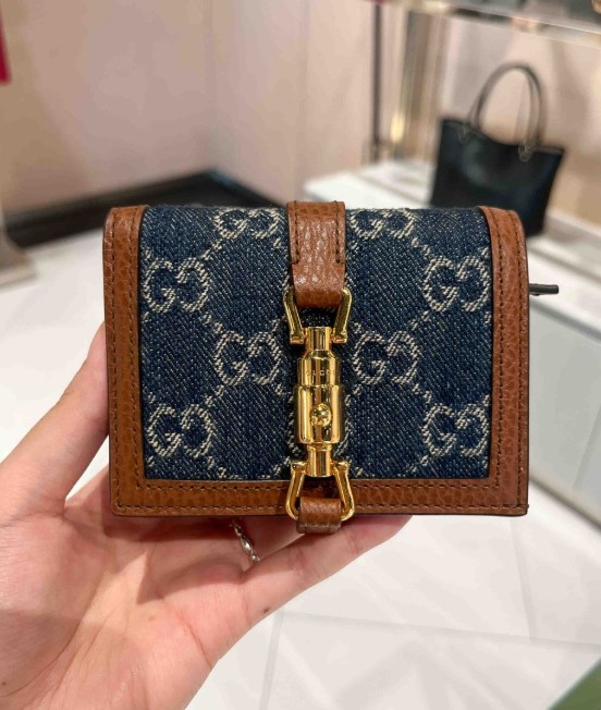 (국내배송) 구찌 수입 재키 1961 GG 데님 카드 반지갑