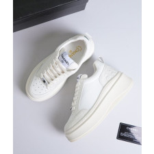 (국내배송) 샤넬 백 로고 시어링 스니커즈