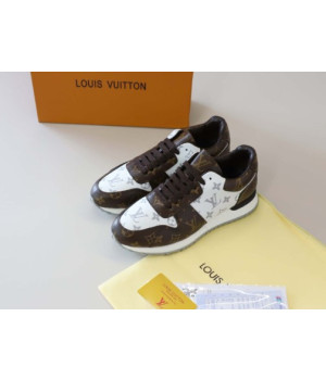 (국내배송) 루이비통 런 어웨이 스니커즈