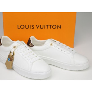 (국내배송) 루이비통 타임아웃 키링 스니커즈