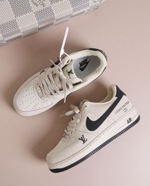 (국내배송) 루이비통 에어 포스 1 로우