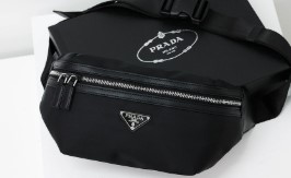 (국내배송) 프라다 리나일론 사피아노 레더 벨트백