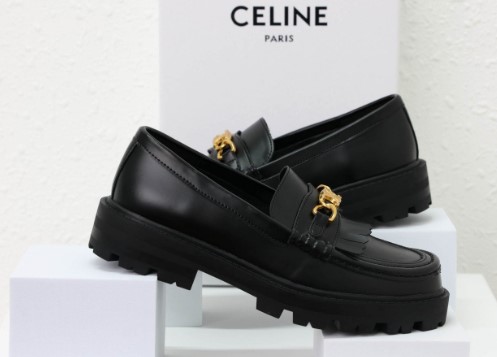 (국내배송) 셀린느 트리옹프 체인 마거릿 로퍼