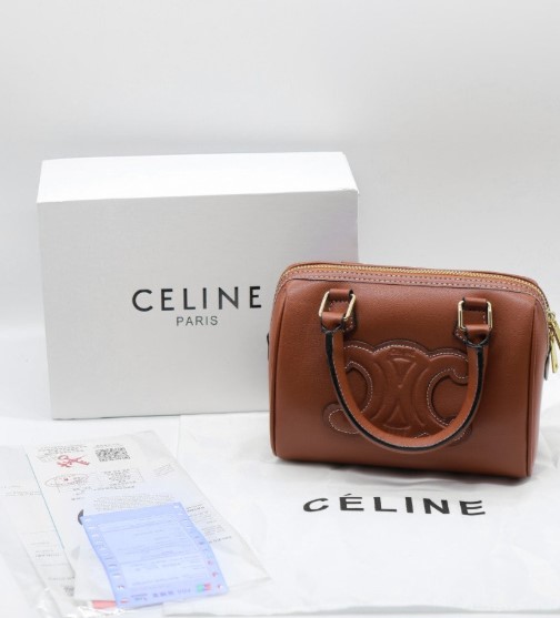 (국내배송) 셀린느 브라운 퀴르 트리옹프 스몰 보스턴백