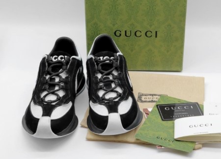 (국내배송) 구찌 런 레이스업 스니커즈