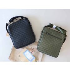 (국내배송) 보테가베네타 인트레치아토 미니 메신저백