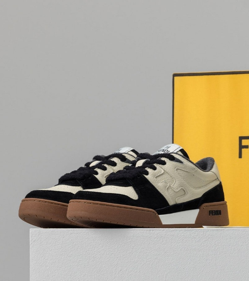 (국내배송) 펜디 매치 블랙 스웨이드 로우탑