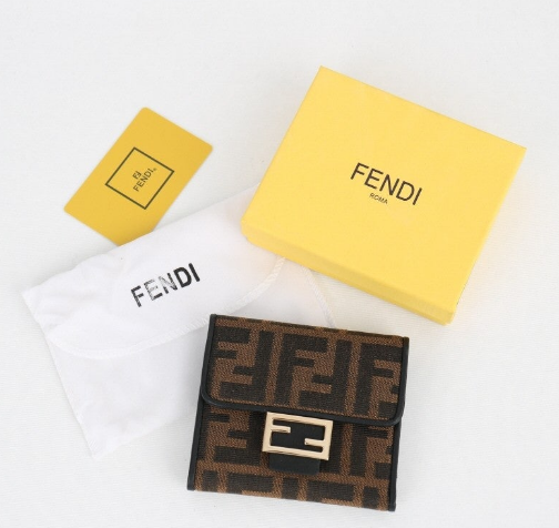 (국내배송) 펜디 브라운 패브릭 반지갑