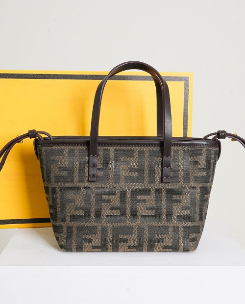 (국내배송) 펜디 FF 자카드 미니 롤