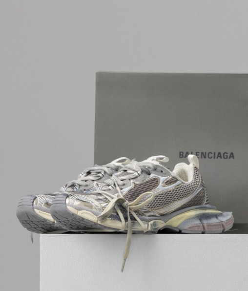 (국내배송) 발렌시아가 3XL 스니커즈